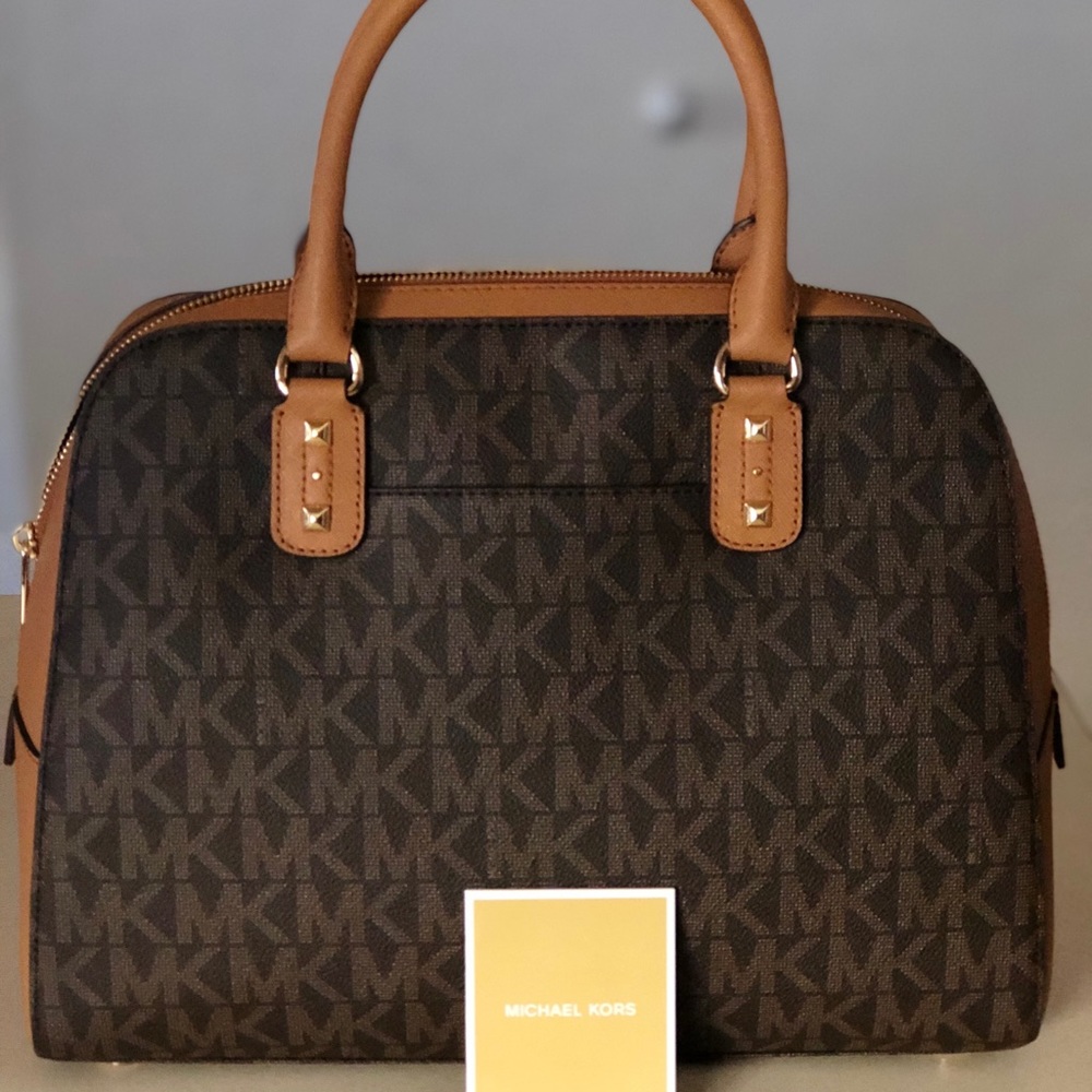 Michael Kors original Satchel Brand New with strap - Picture 2 of 7